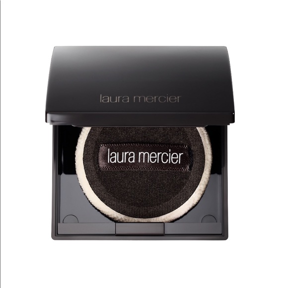 Laura Mercier medium deep translucent pressed setting powder make up compact - Picture 3 of 10